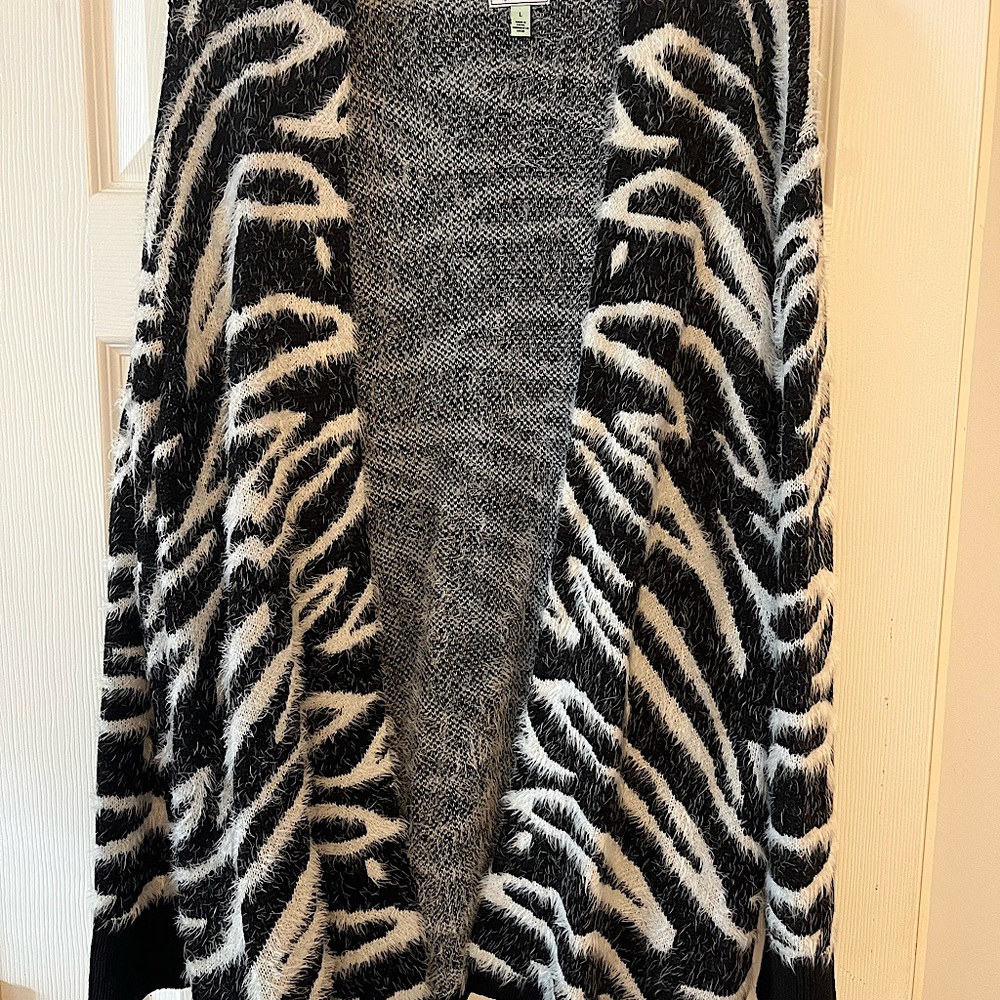 Women’s Animal Print Cardigan